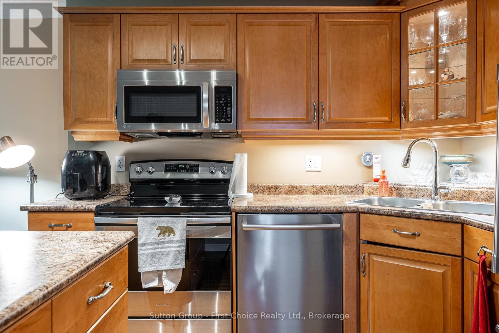 












206 - 160 ROMEO STREET

,
Stratford,




Ontario
N5A4S9

