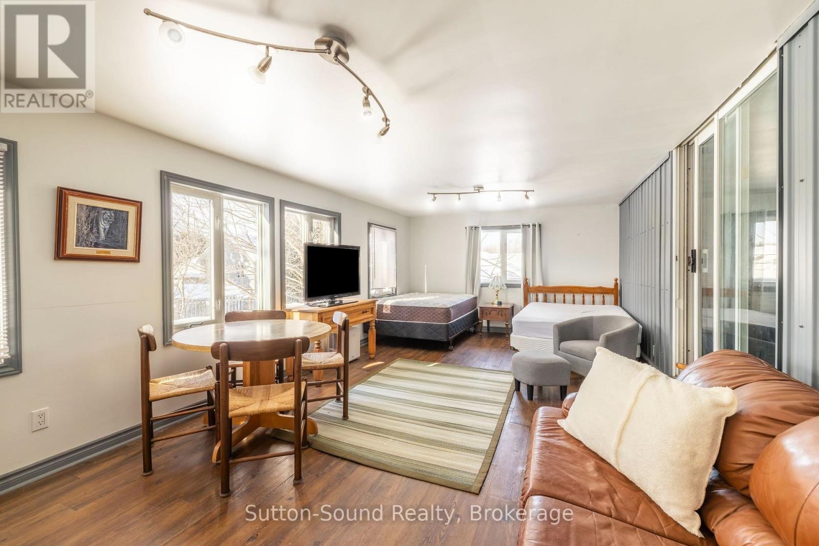 












601 DAWSON STREET

,
South Bruce Peninsula,




Ontario
N0H2T0

