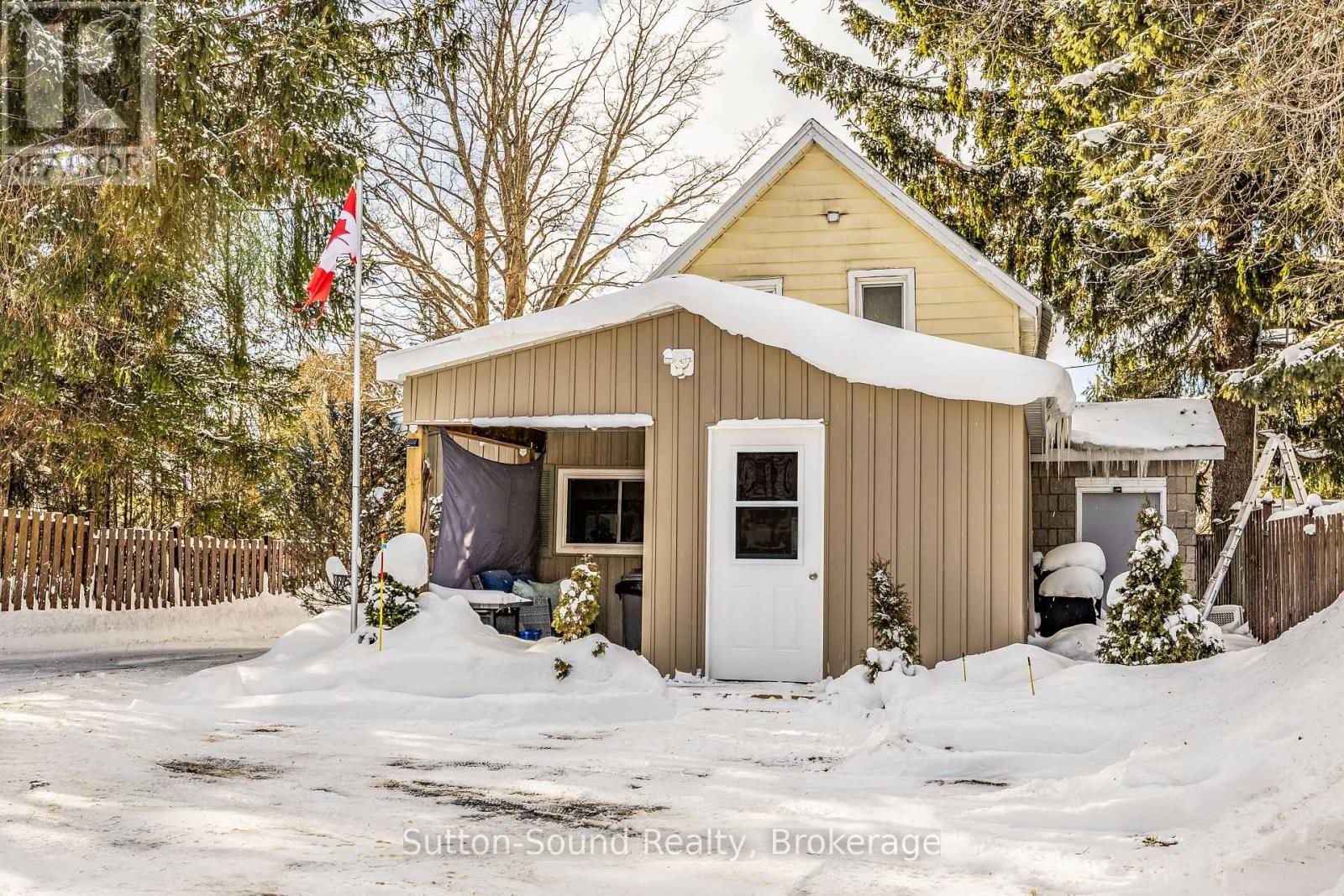 












601 DAWSON STREET

,
South Bruce Peninsula,




Ontario
N0H2T0

