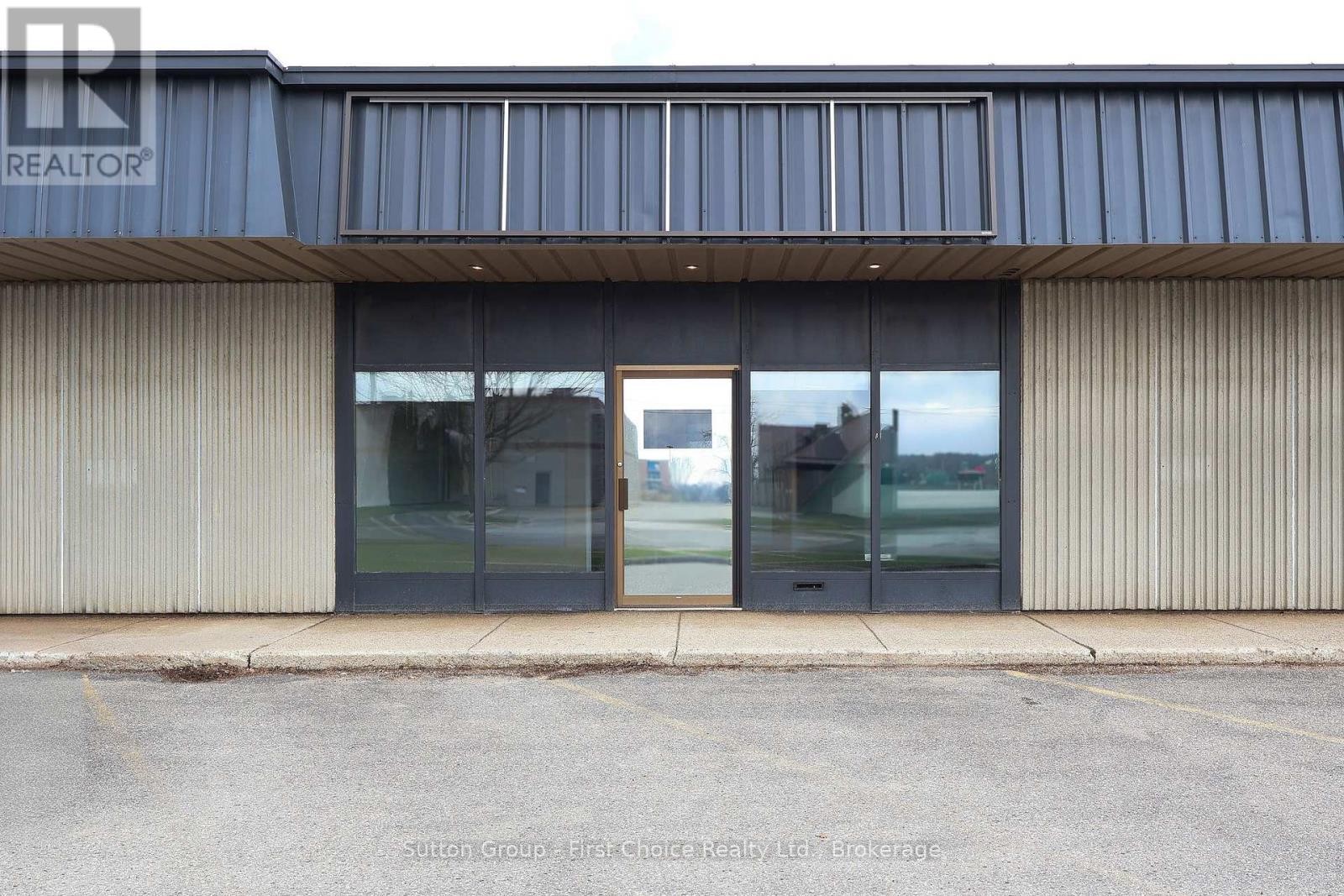 












544 HURON STREET

,
Stratford,




Ontario
N5A5T9

