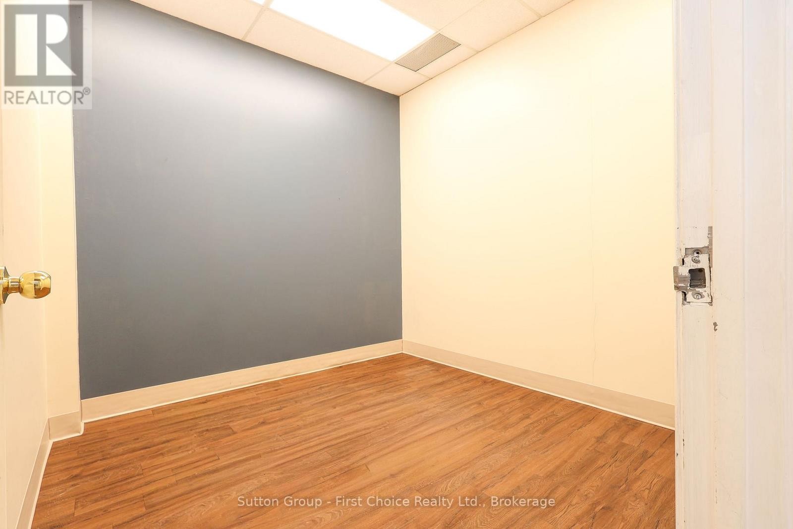












544 HURON STREET

,
Stratford,




Ontario
N5A5T9

