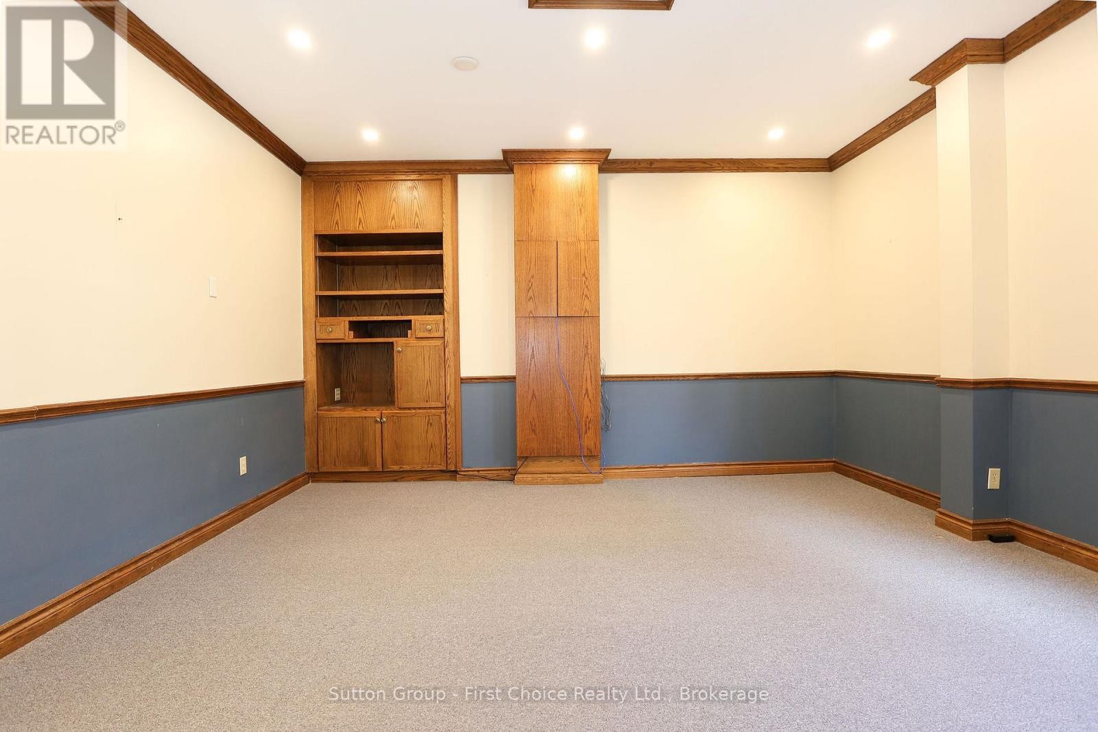 












544 HURON STREET

,
Stratford,




Ontario
N5A5T9

