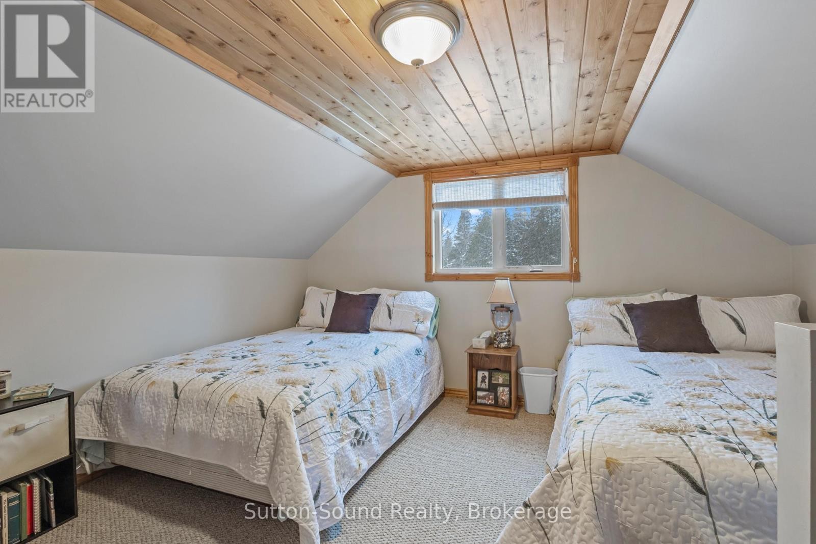 












554 STOKES BAY ROAD

,
Northern Bruce Peninsula,




Ontario
N0H2M0

