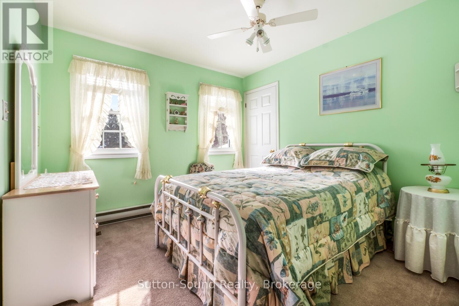 












8 PINE TREE DRIVE

,
South Bruce Peninsula,




Ontario
N0H1P0

