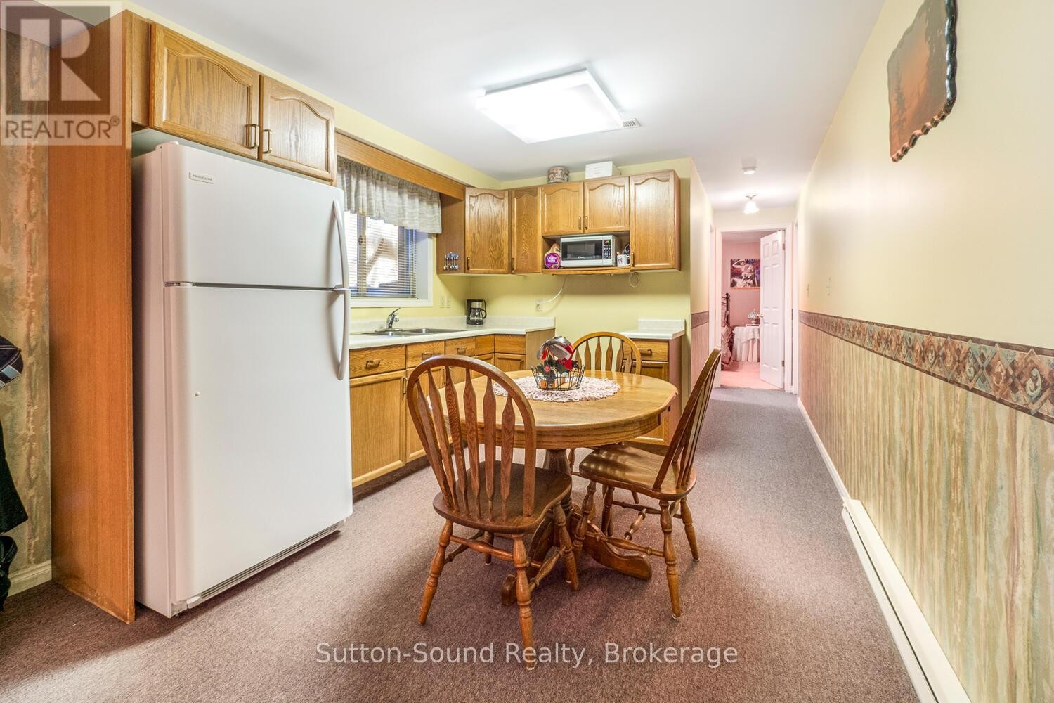 












8 PINE TREE DRIVE

,
South Bruce Peninsula,




Ontario
N0H1P0

