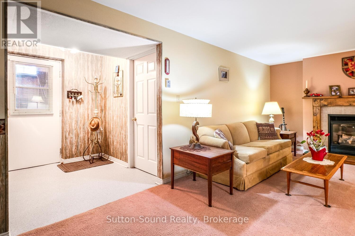 












8 PINE TREE DRIVE

,
South Bruce Peninsula,




Ontario
N0H1P0

