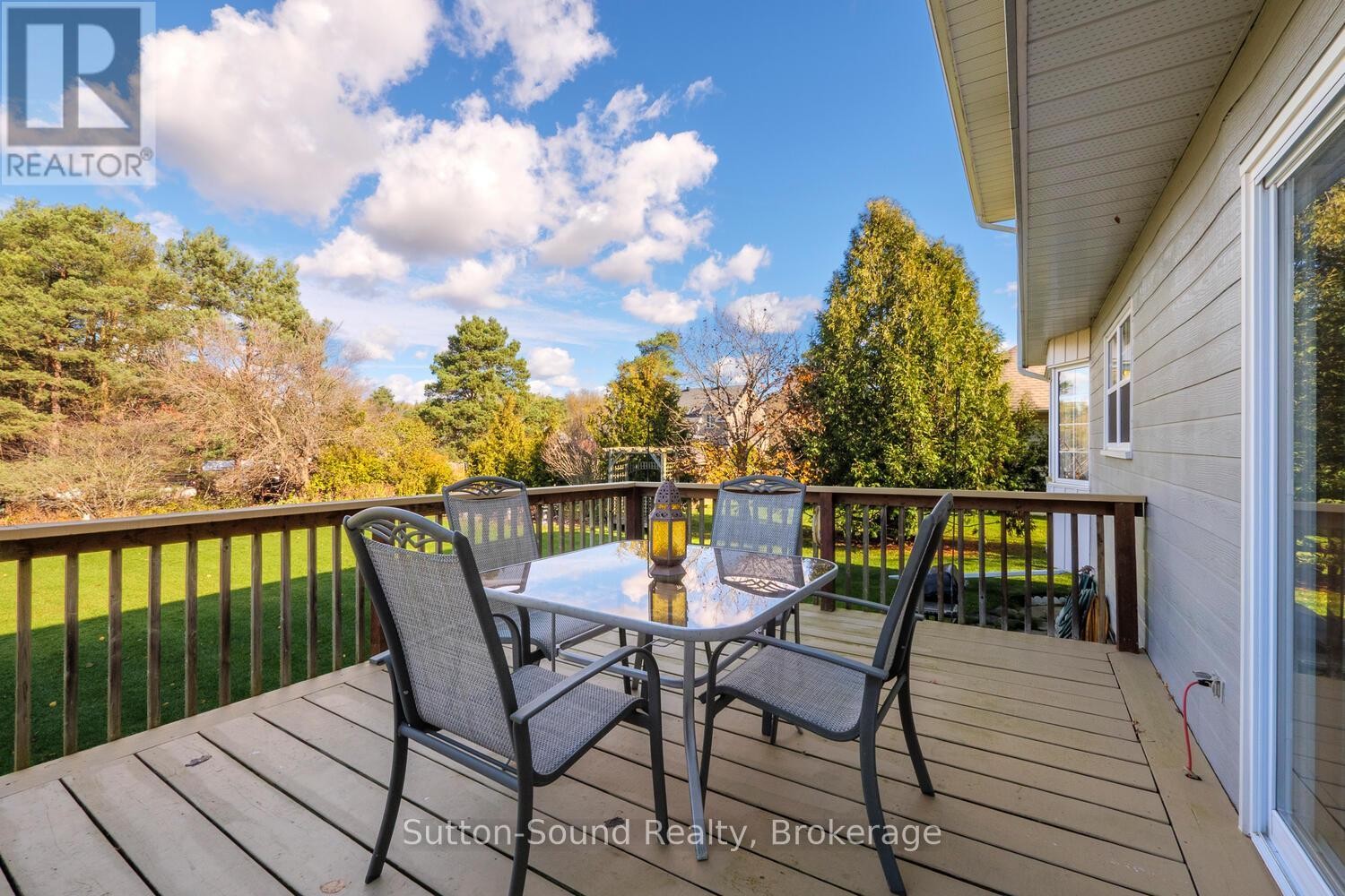 












8 PINE TREE DRIVE

,
South Bruce Peninsula,




Ontario
N0H1P0

