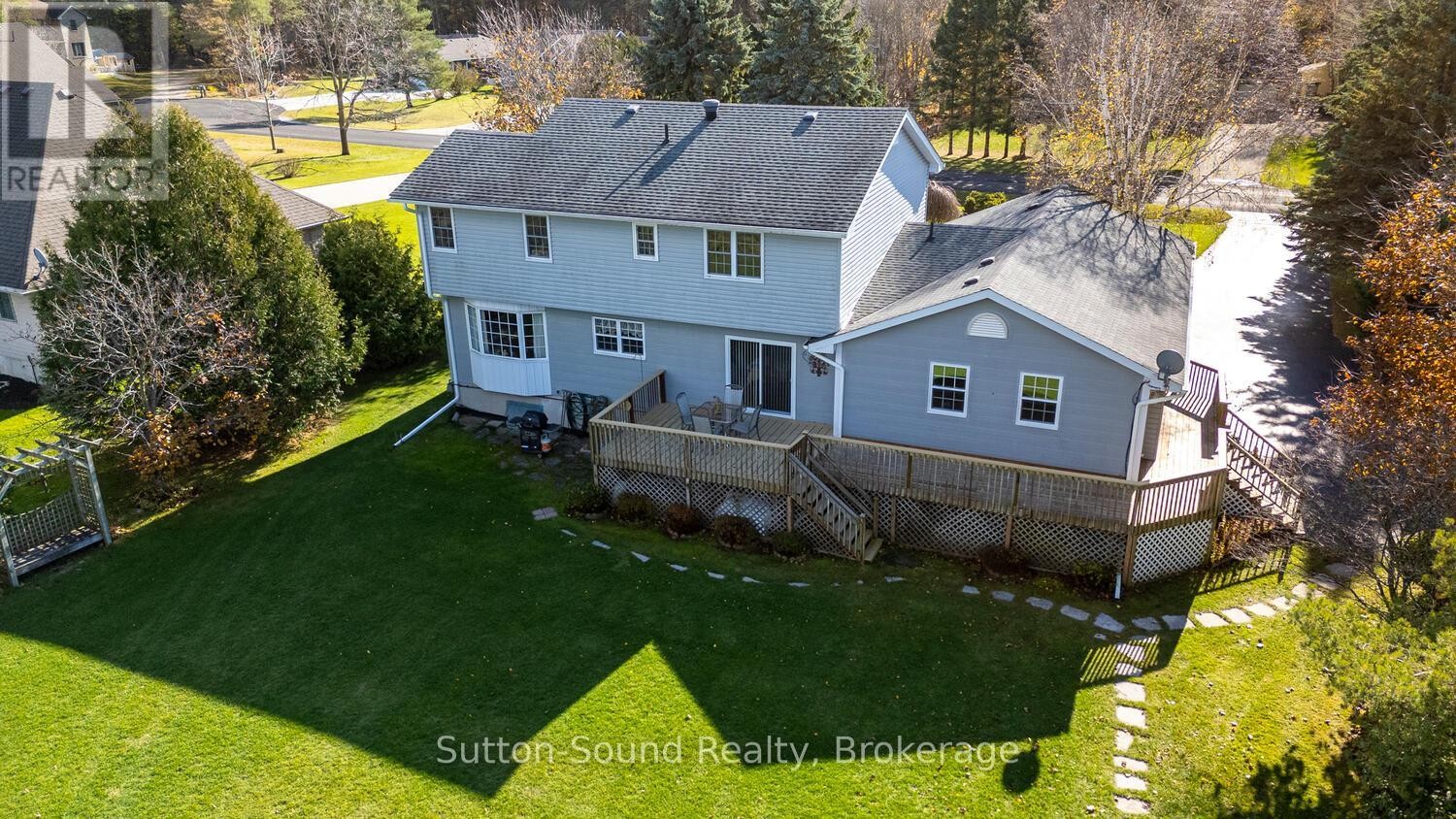 












8 PINE TREE DRIVE

,
South Bruce Peninsula,




Ontario
N0H1P0

