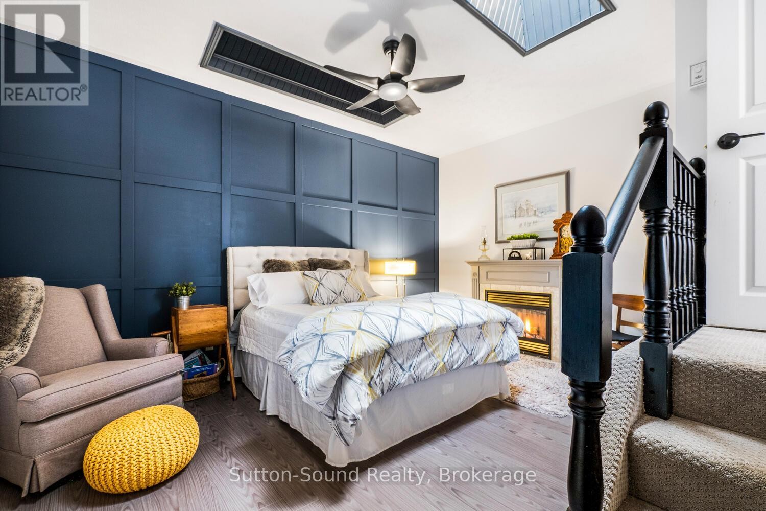 












35 PINE TREE DRIVE

,
South Bruce Peninsula,




Ontario
N0H1P0

