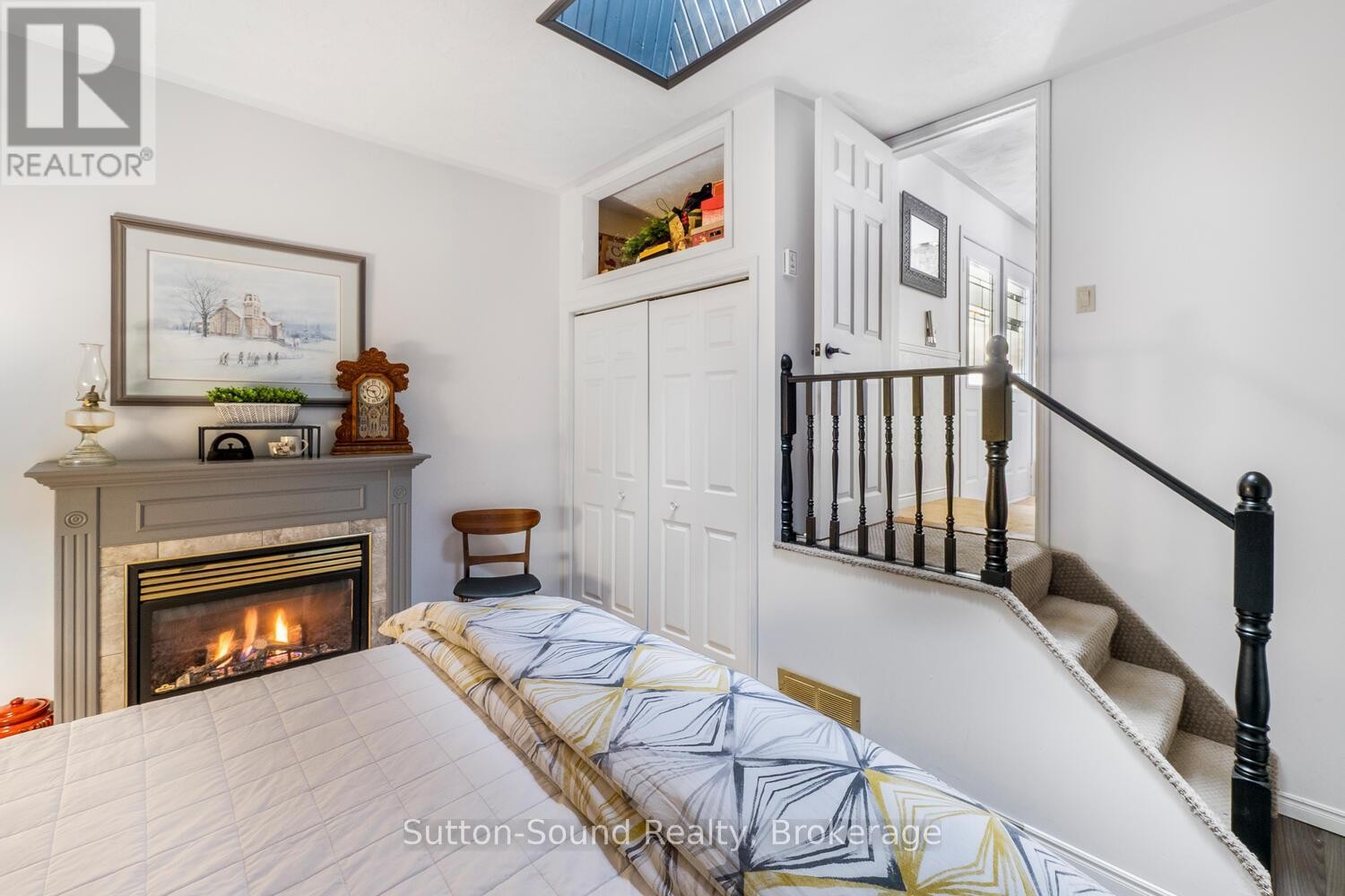 












35 PINE TREE DRIVE

,
South Bruce Peninsula,




Ontario
N0H1P0

