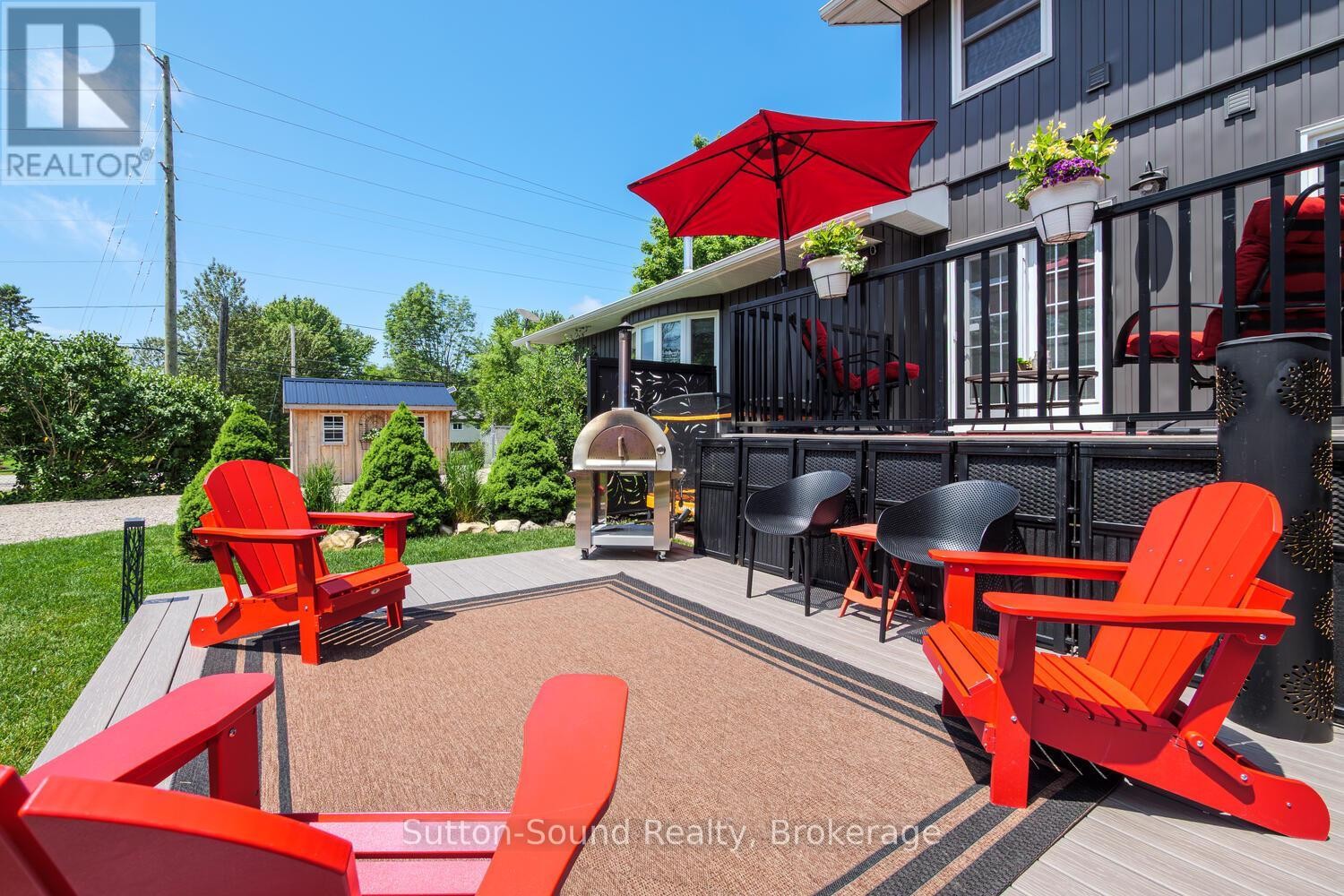 












35 PINE TREE DRIVE

,
South Bruce Peninsula,




Ontario
N0H1P0

