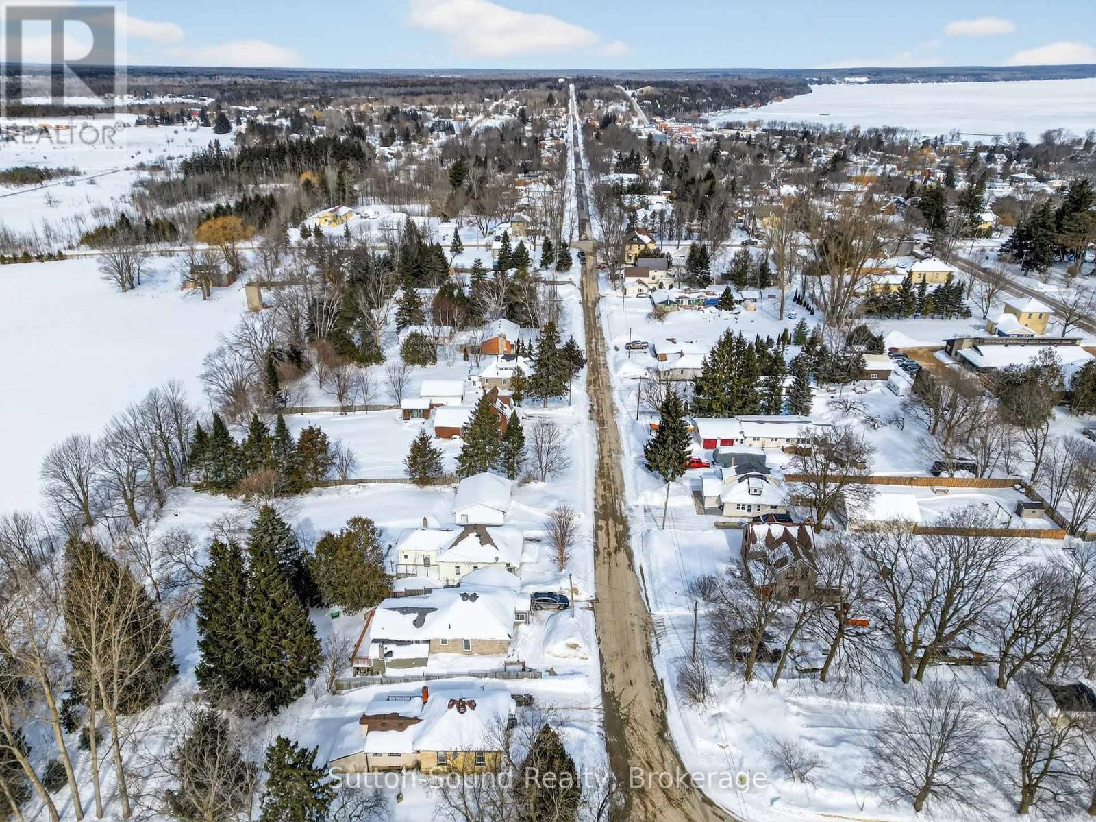 












184 GOULD STREET

,
South Bruce Peninsula,




Ontario
N0H2T0

