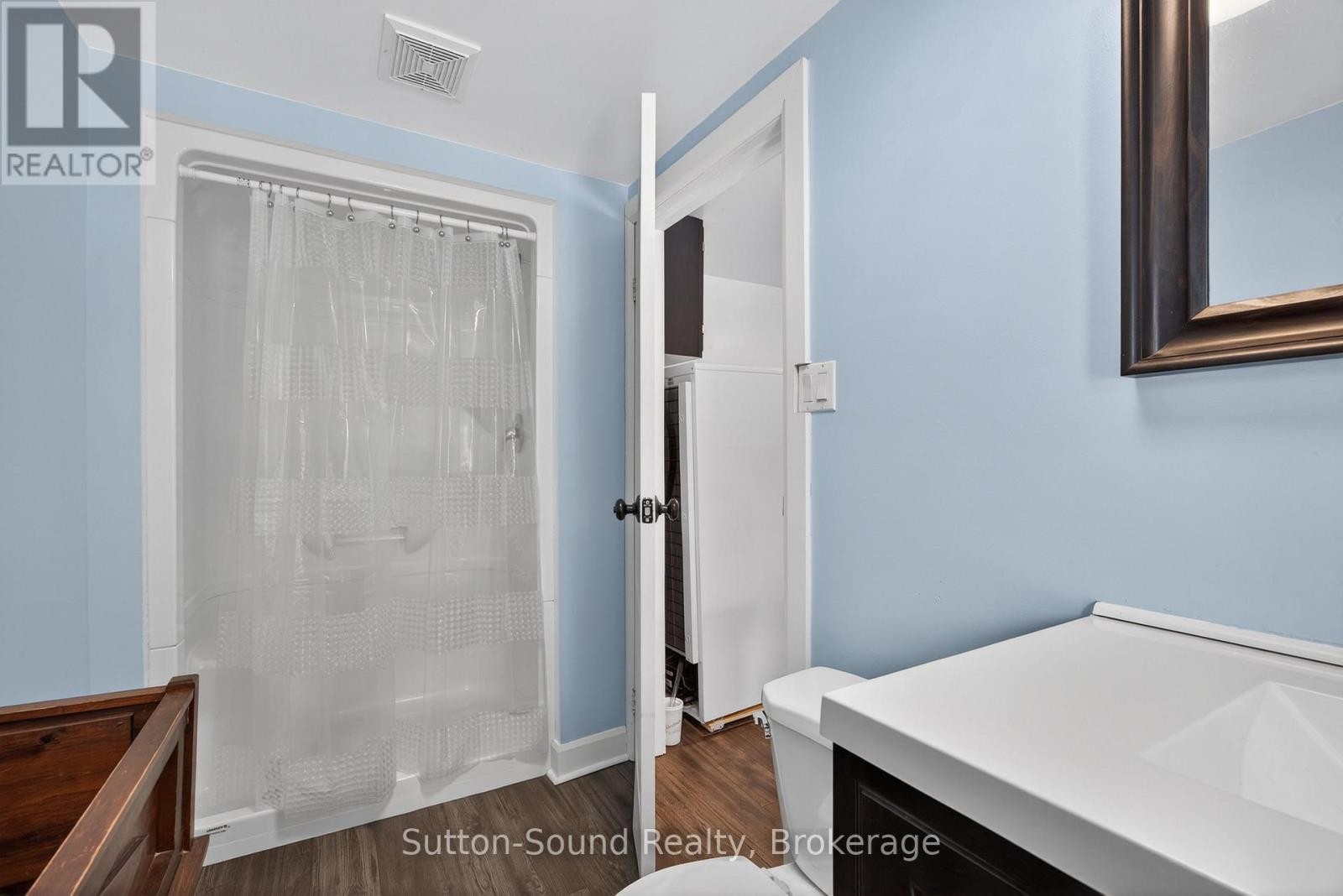 












184 GOULD STREET

,
South Bruce Peninsula,




Ontario
N0H2T0

