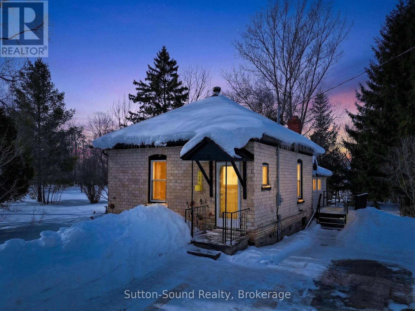 












184 GOULD STREET

,
South Bruce Peninsula,




Ontario
N0H2T0

