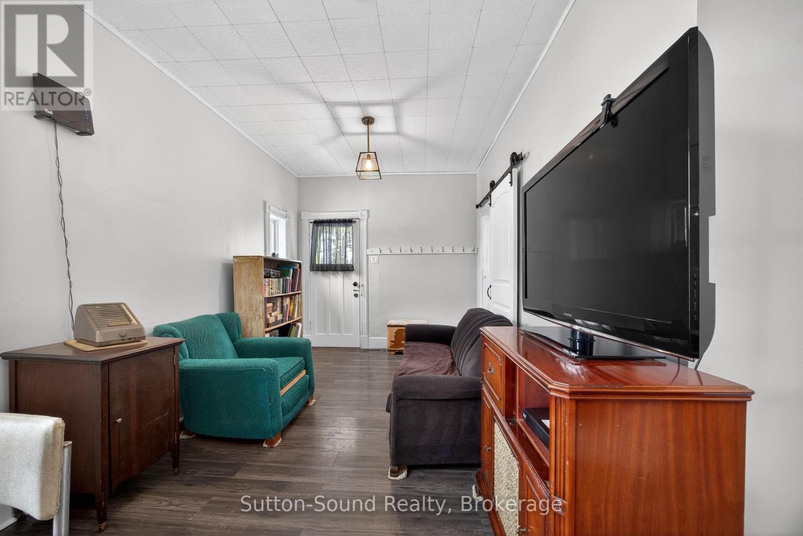 












184 GOULD STREET

,
South Bruce Peninsula,




Ontario
N0H2T0

