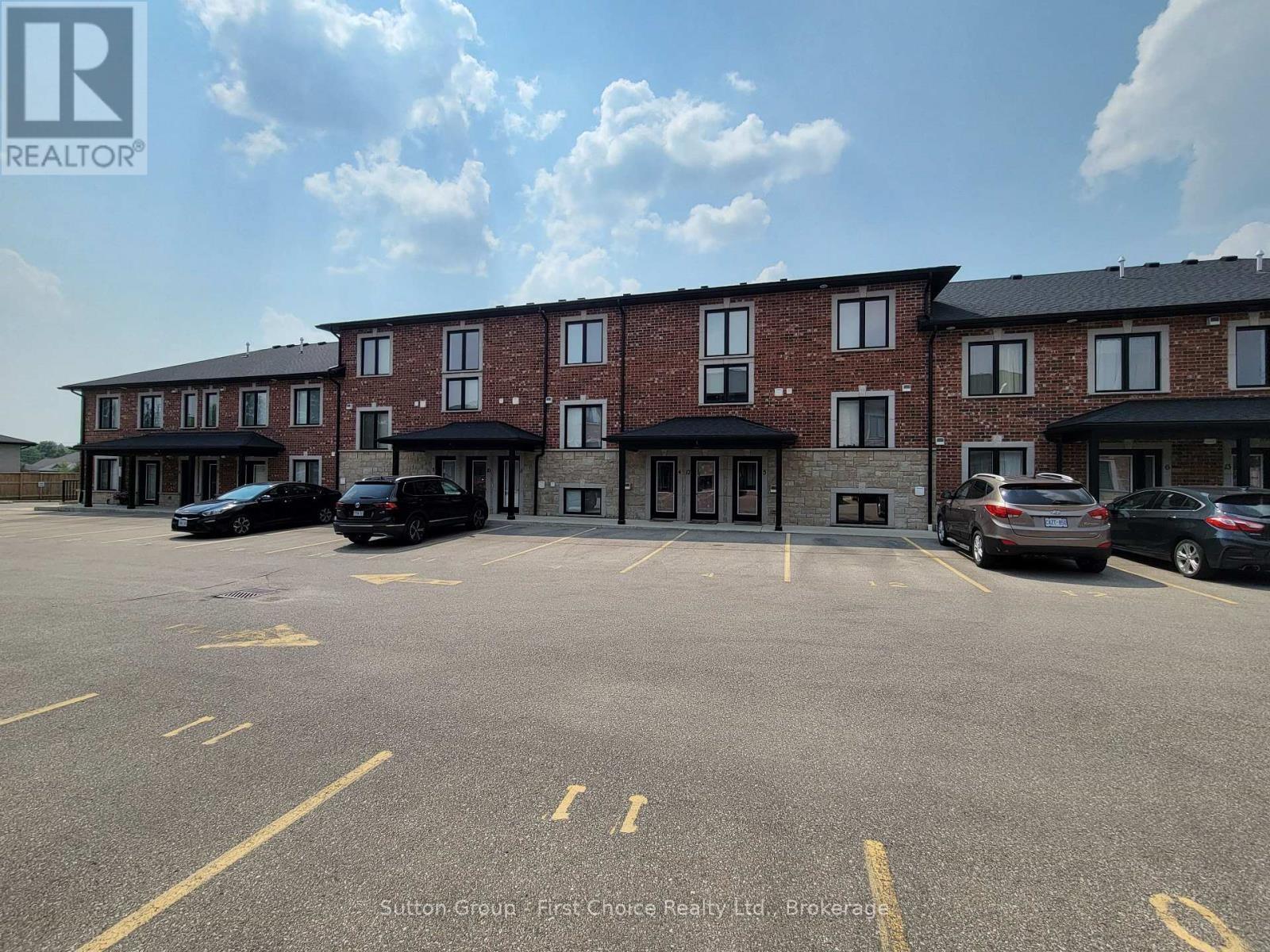 












5 - 3205 VIVIAN LINE 37

,
Stratford,




Ontario
N5A0H8

