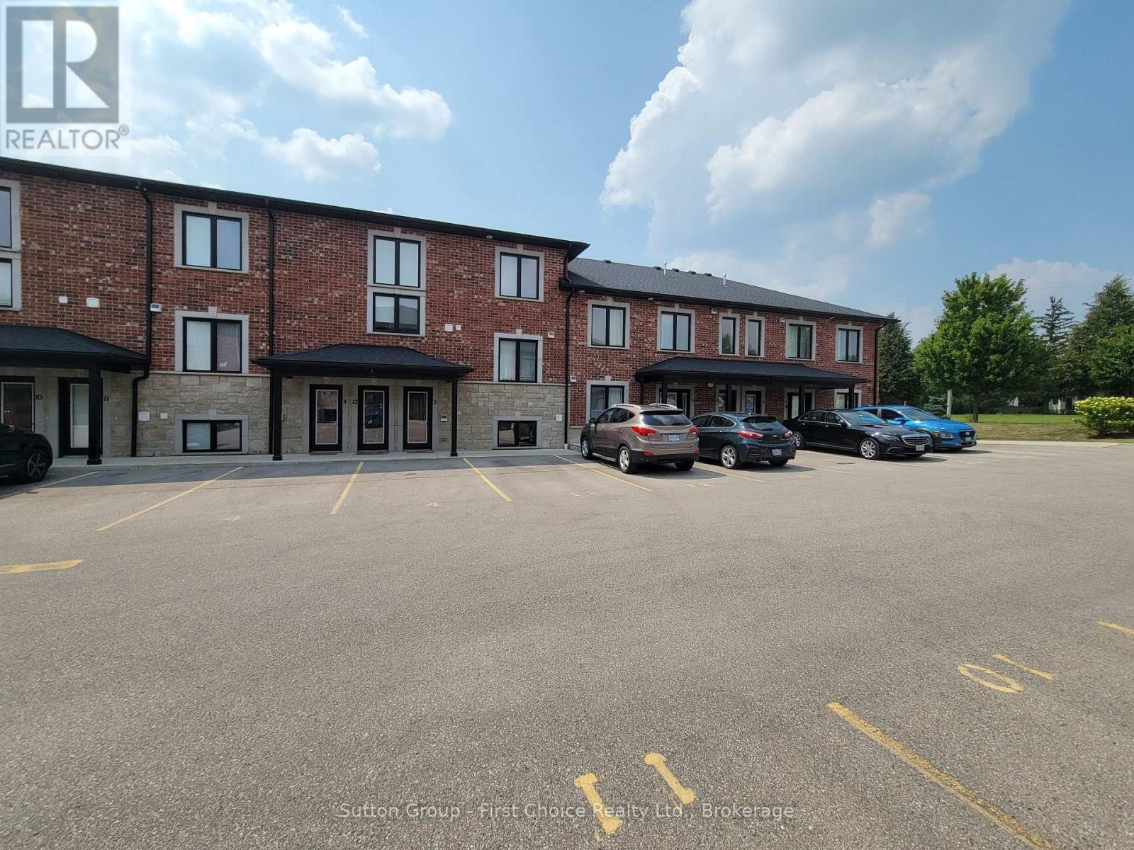 












5 - 3205 VIVIAN LINE 37

,
Stratford,




Ontario
N5A0H8

