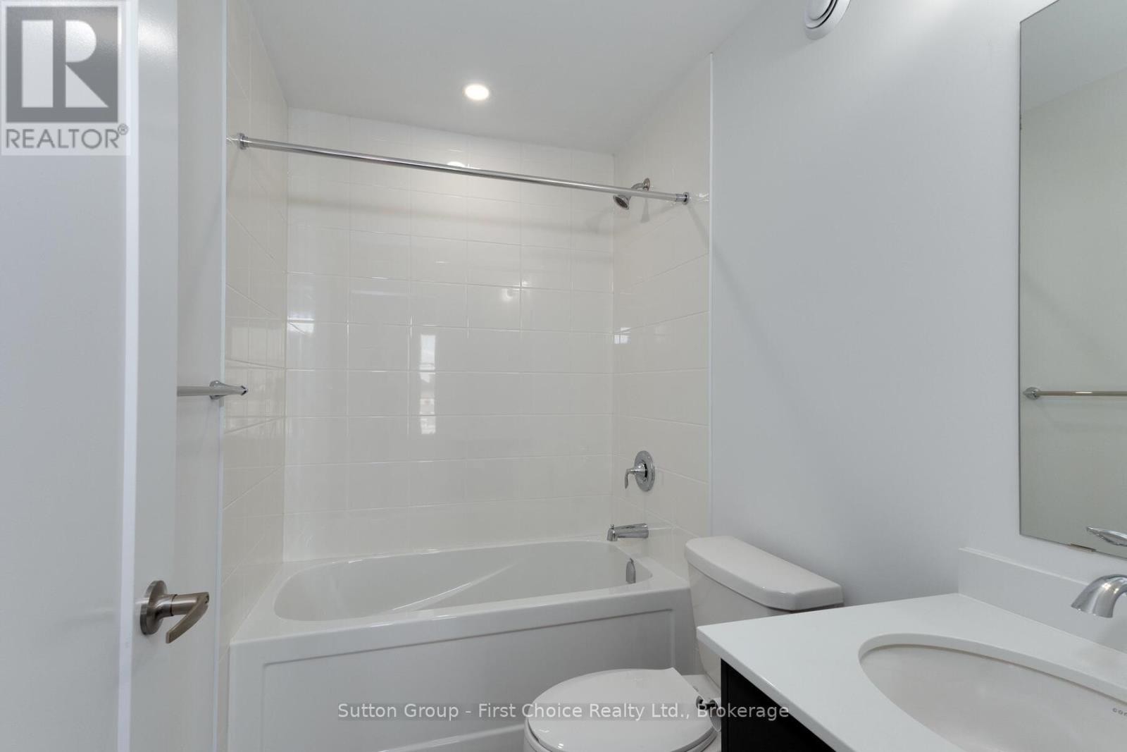 












60 BALLADRY BOULEVARD

,
Stratford,




Ontario
N5A6S6


