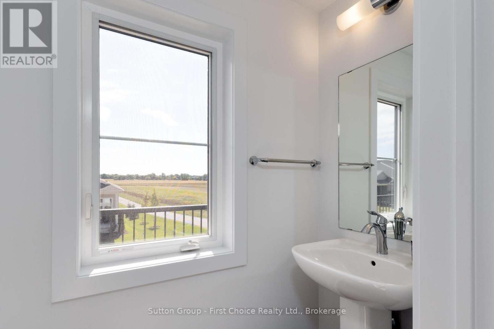 












60 BALLADRY BOULEVARD

,
Stratford,




Ontario
N5A6S6

