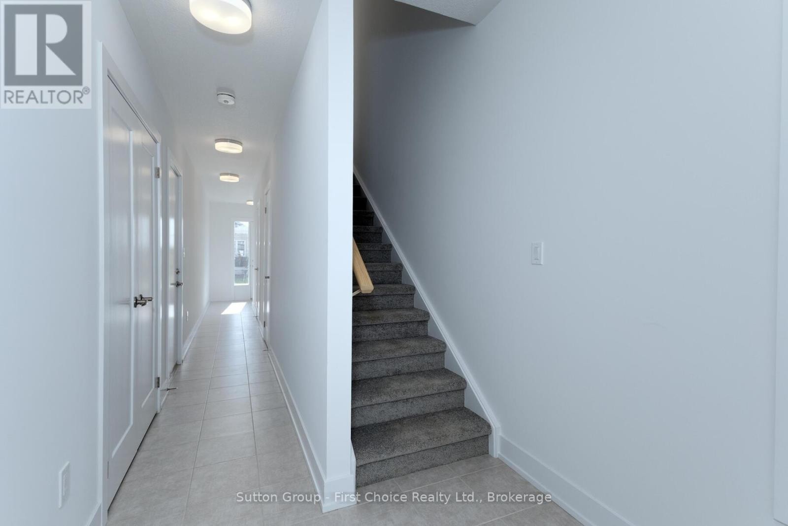 












60 BALLADRY BOULEVARD

,
Stratford,




Ontario
N5A6S6

