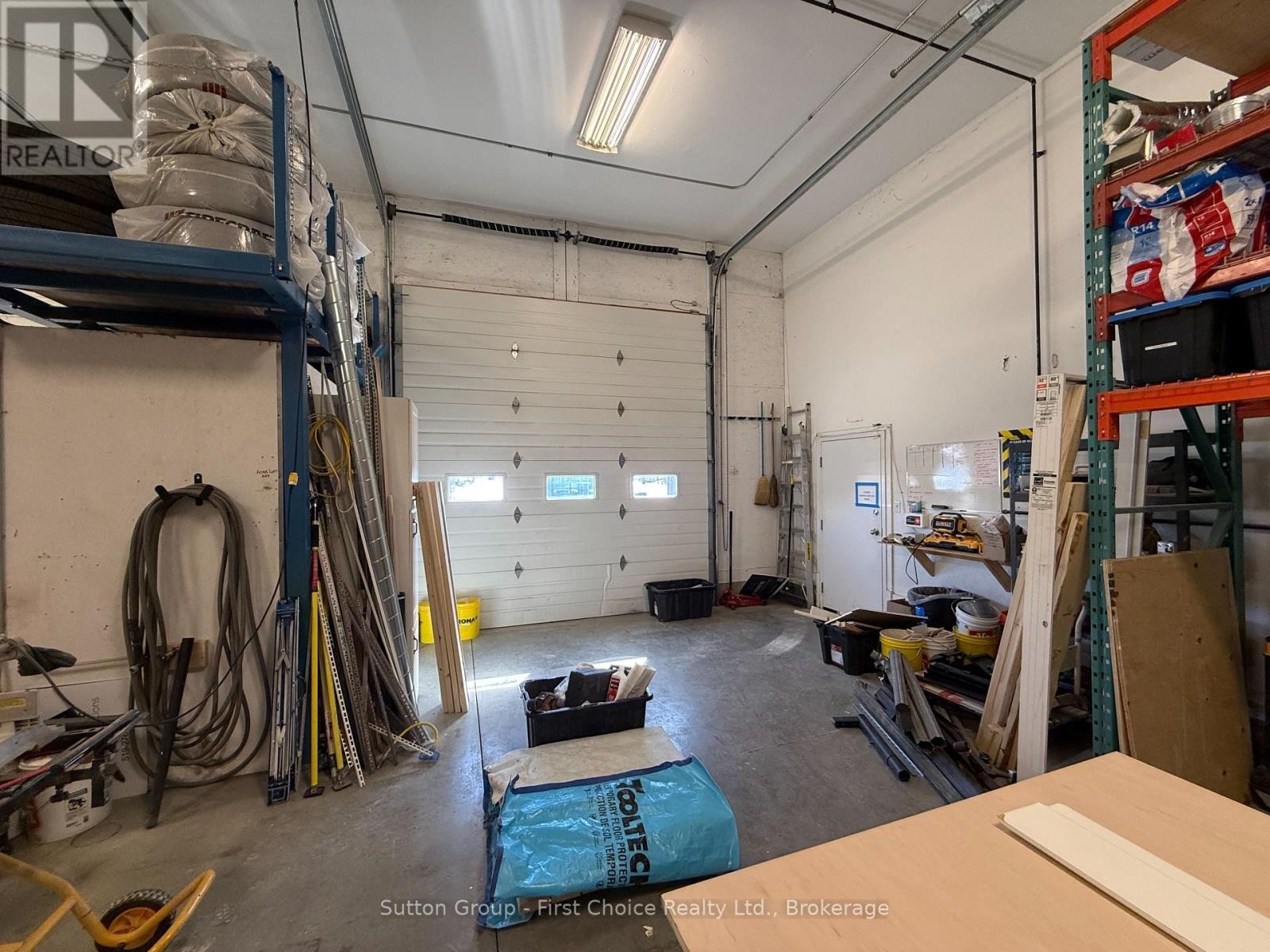 












A - 90 LINTON AVENUE

,
Stratford,




Ontario
N5A0B1

