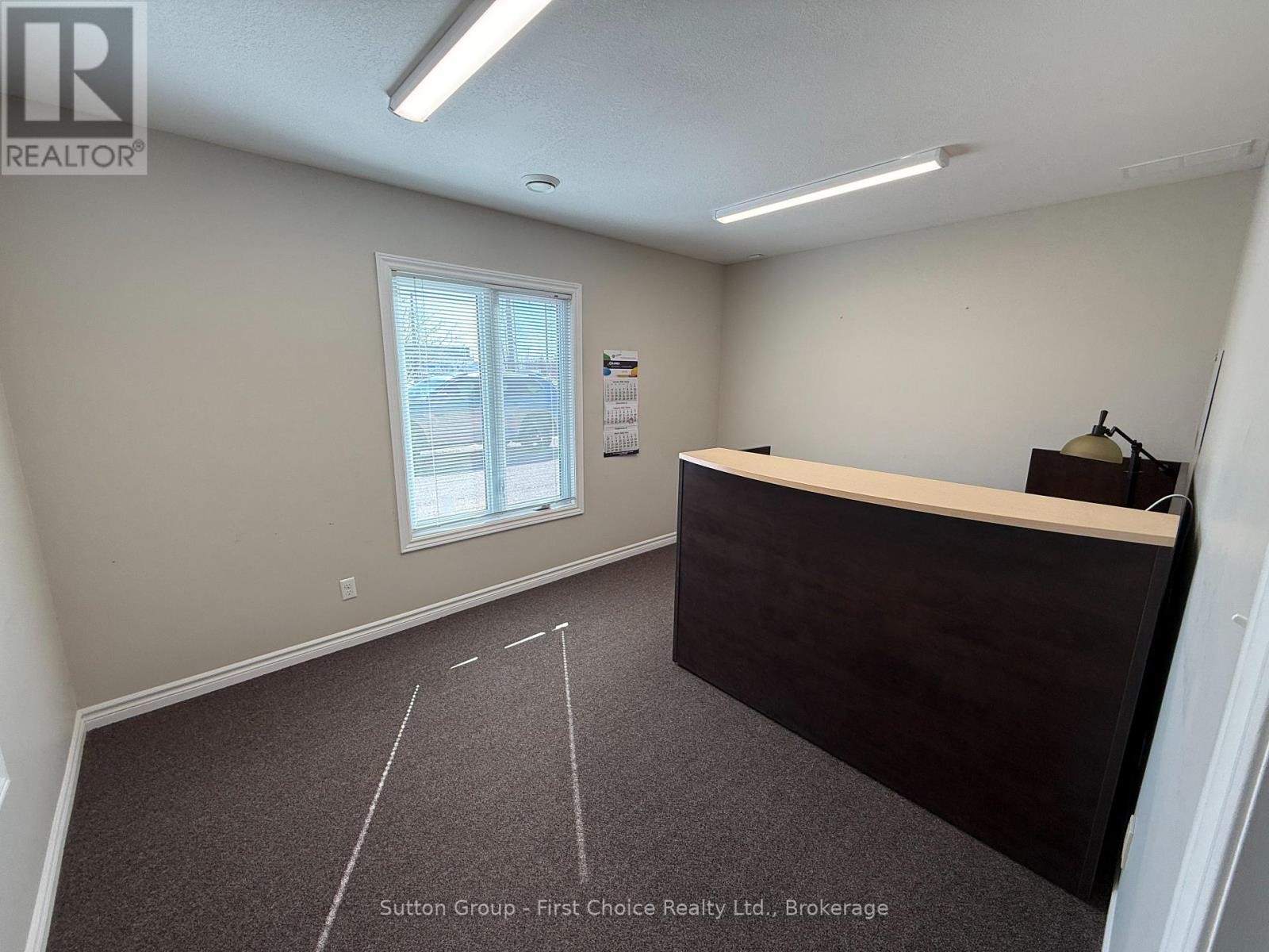 












A - 90 LINTON AVENUE

,
Stratford,




Ontario
N5A0B1


