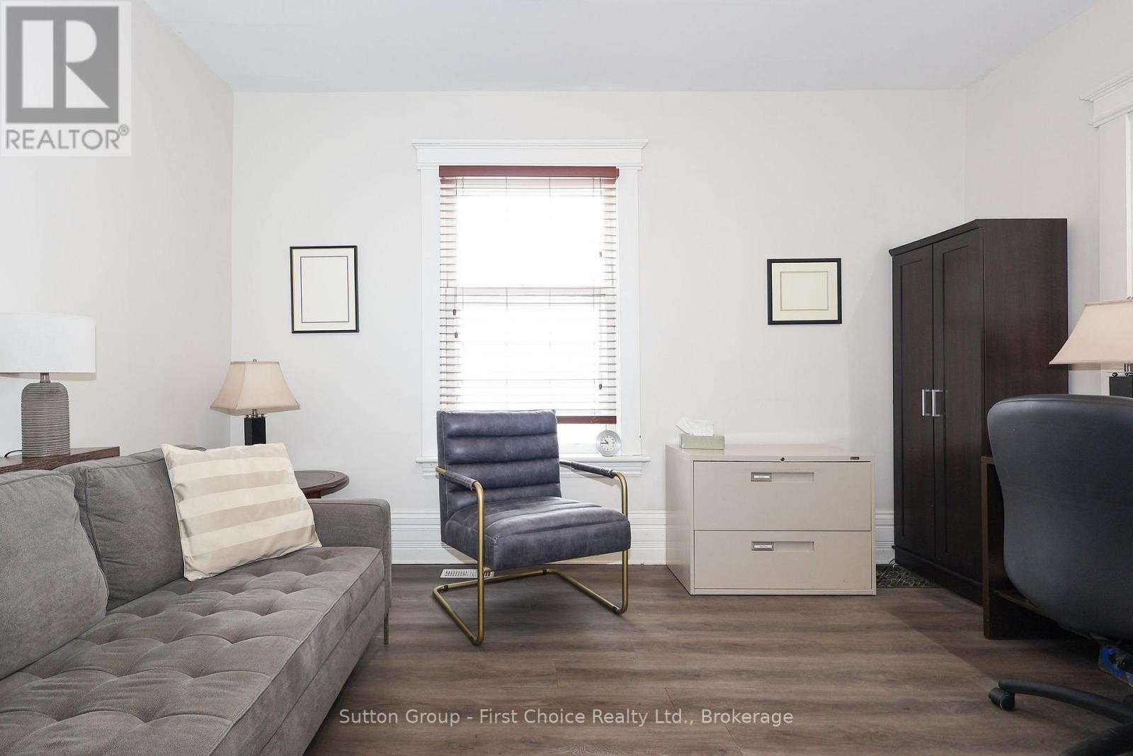 












MAIN - 153-157 HURON STREET

,
Stratford,




Ontario
N5A5S9

