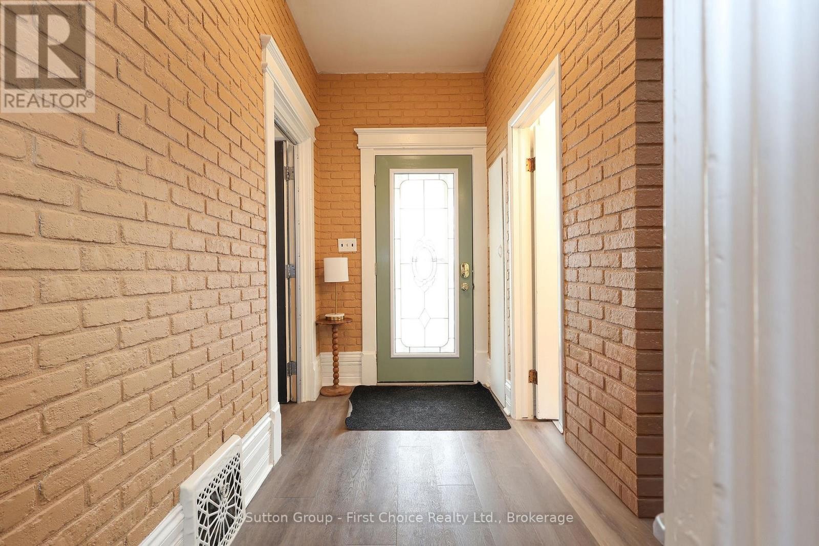 












MAIN - 153-157 HURON STREET

,
Stratford,




Ontario
N5A5S9

