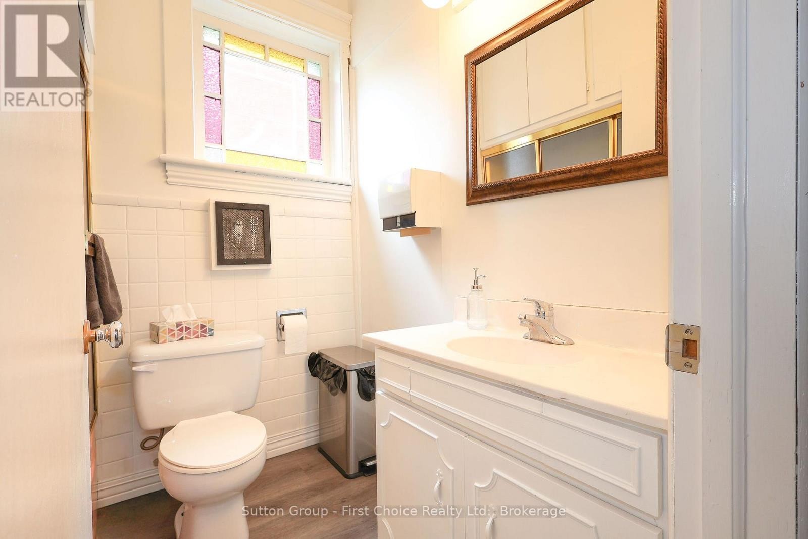 












MAIN - 153-157 HURON STREET

,
Stratford,




Ontario
N5A5S9

