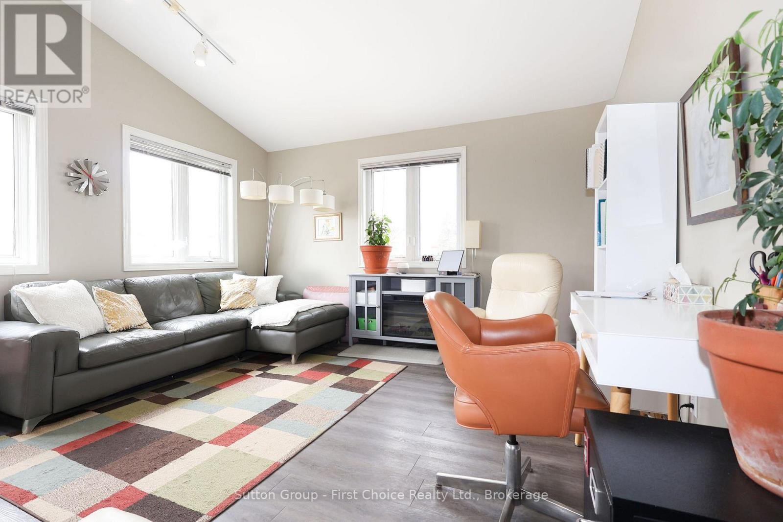 












MAIN - 153-157 HURON STREET

,
Stratford,




Ontario
N5A5S9

