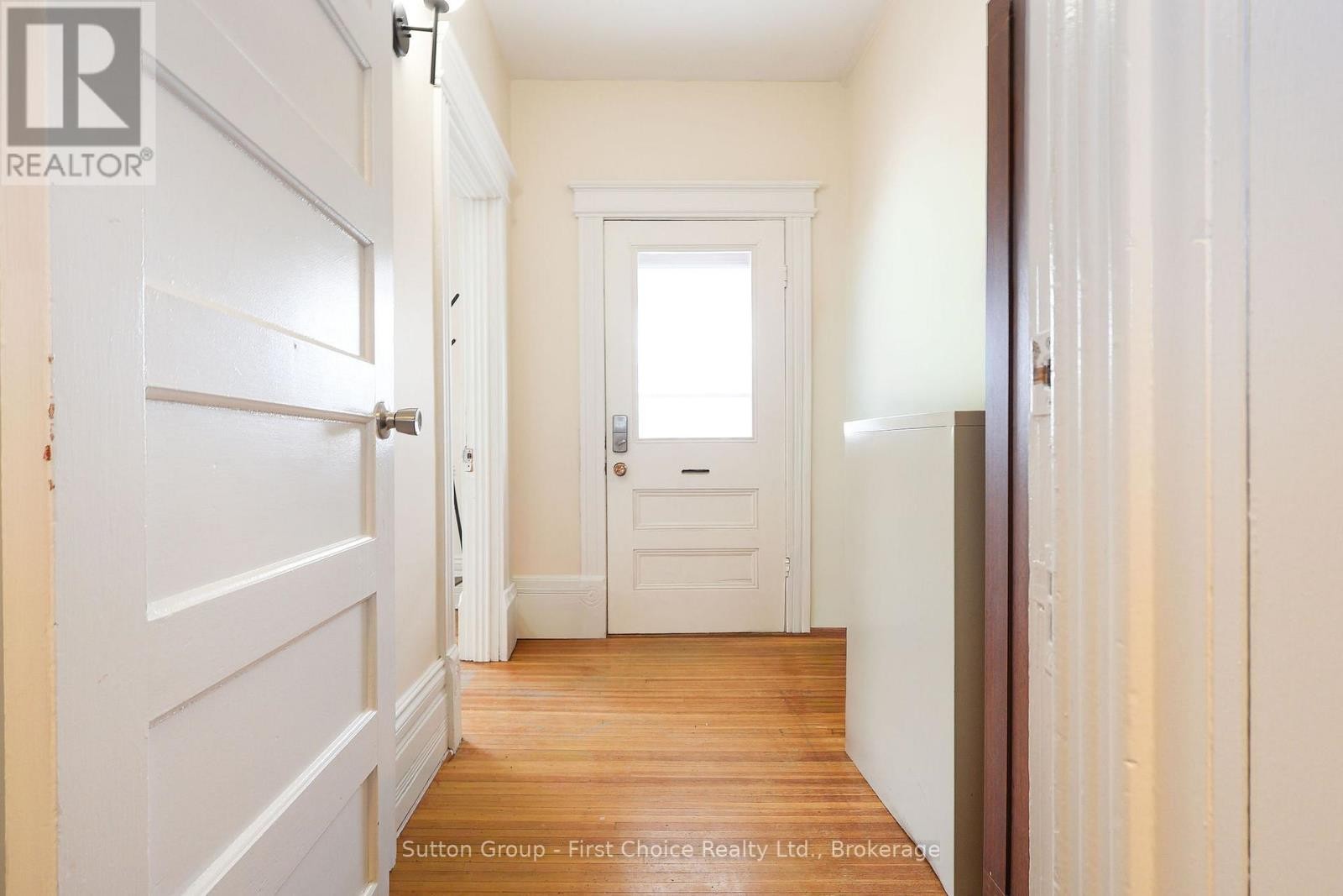 












MAIN - 153-157 HURON STREET

,
Stratford,




Ontario
N5A5S9

