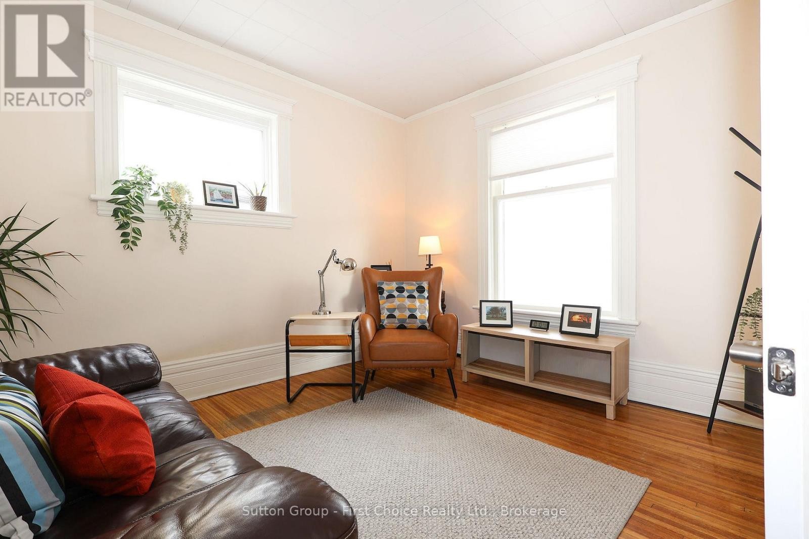












MAIN - 153-157 HURON STREET

,
Stratford,




Ontario
N5A5S9

