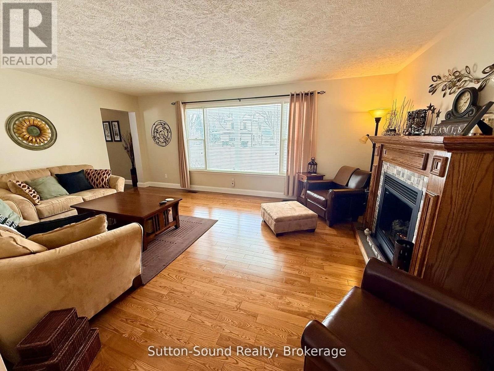 












319 GOULD STREET

,
South Bruce Peninsula,




Ontario
N0H2T0

