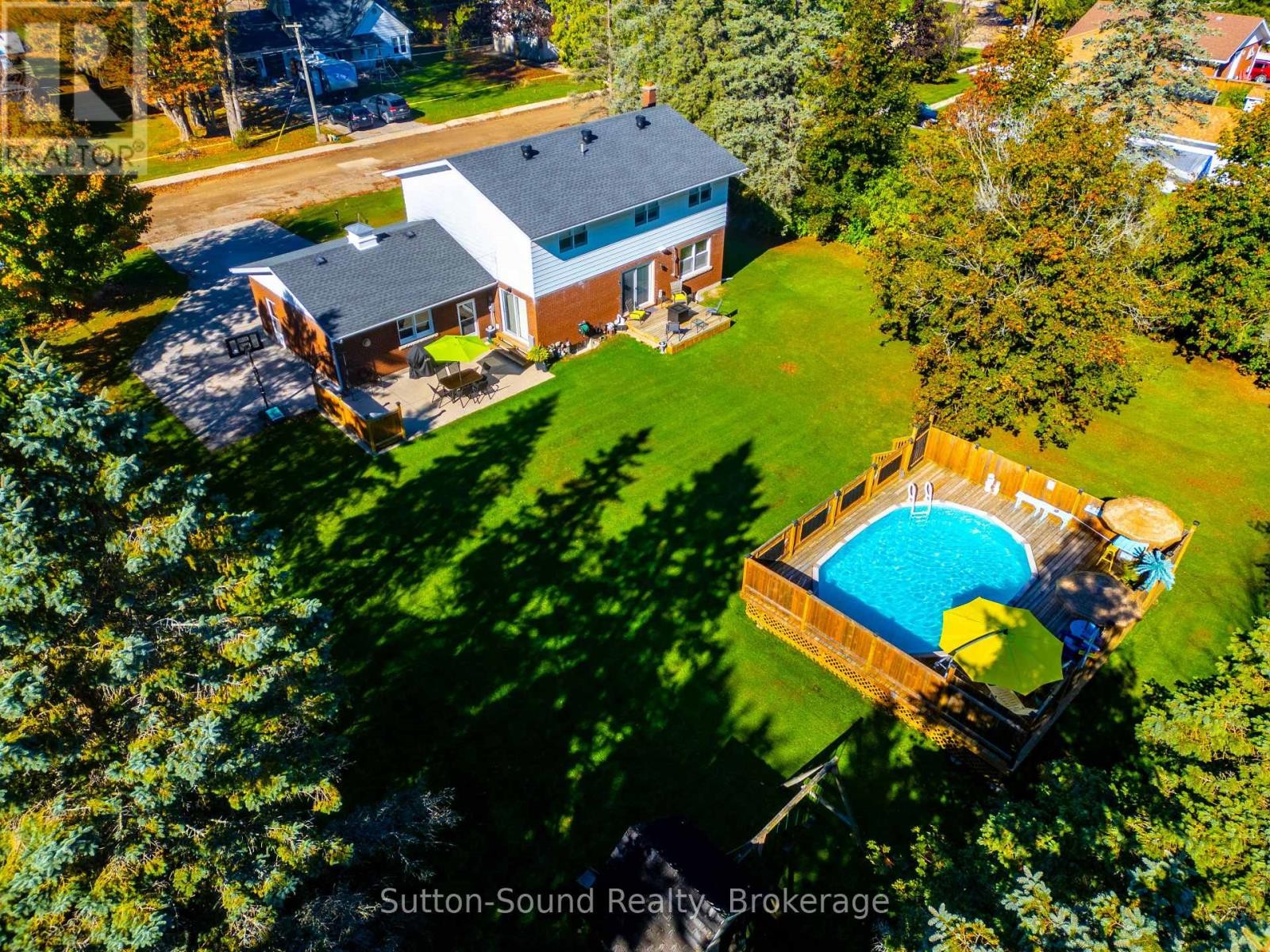 












319 GOULD STREET

,
South Bruce Peninsula,




Ontario
N0H2T0

