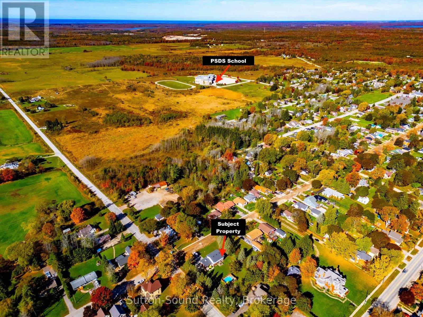 












319 GOULD STREET

,
South Bruce Peninsula,




Ontario
N0H2T0

