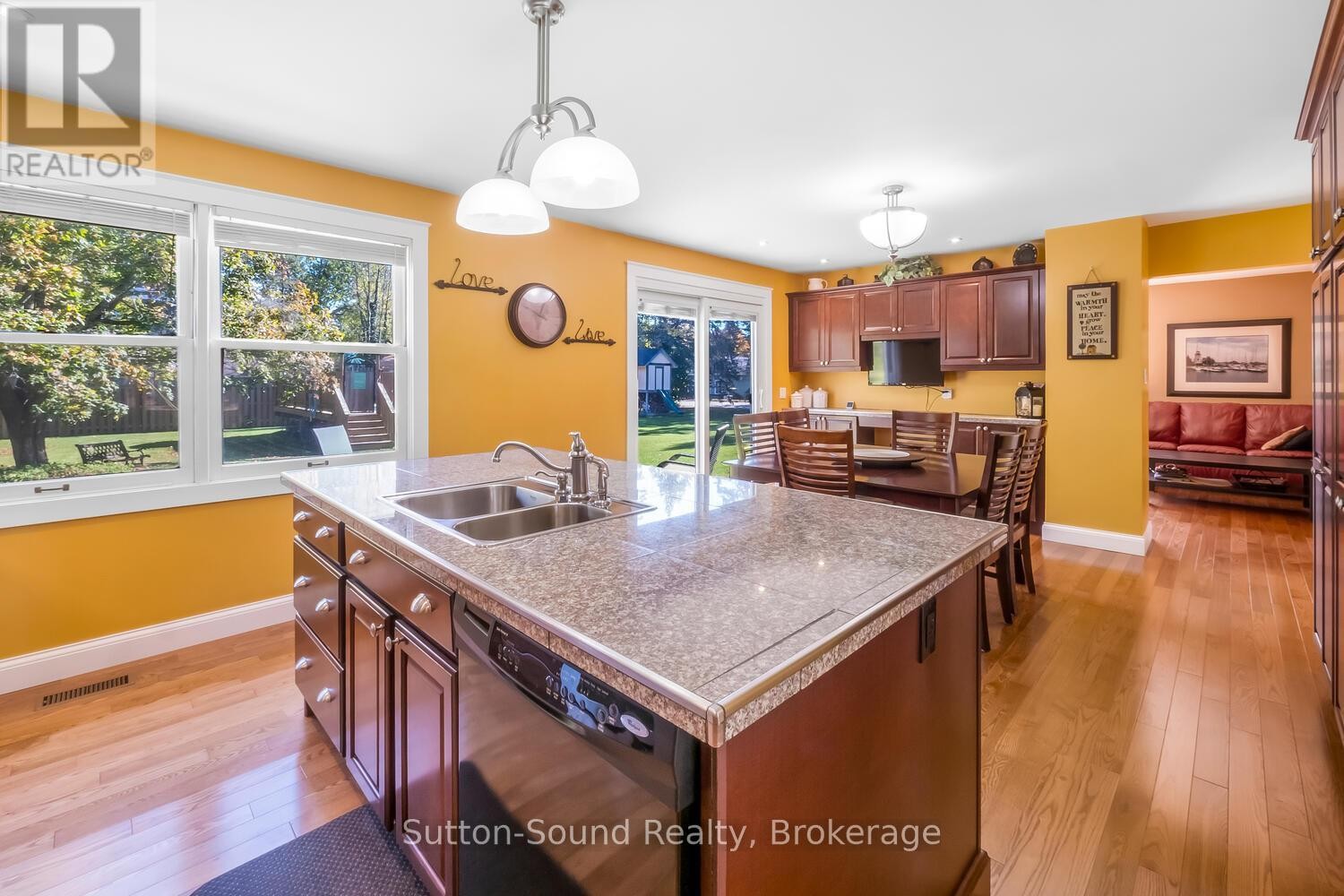 












319 GOULD STREET

,
South Bruce Peninsula,




Ontario
N0H2T0

