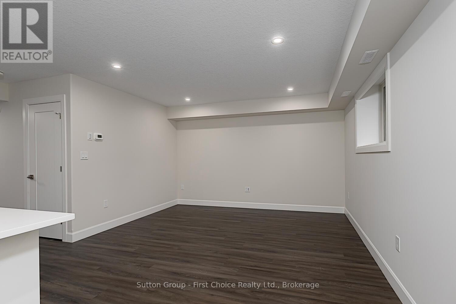 












UNIT 32 - 3202 VIVIAN LINE

,
Stratford,




Ontario
N5A0K6

