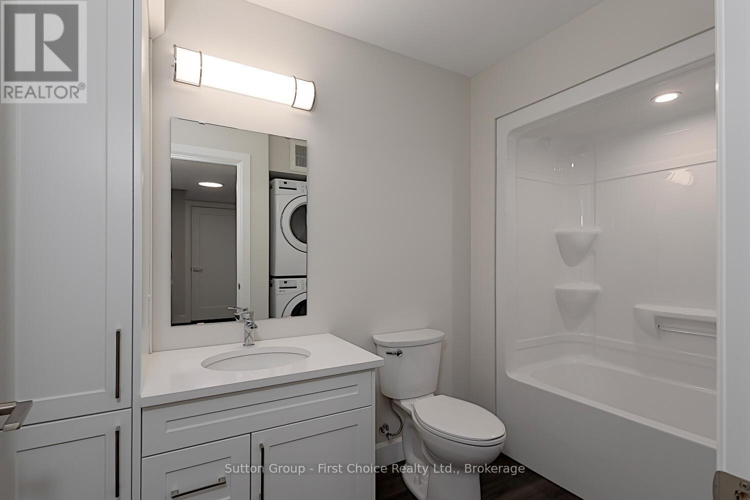 












UNIT 32 - 3202 VIVIAN LINE

,
Stratford,




Ontario
N5A0K6

