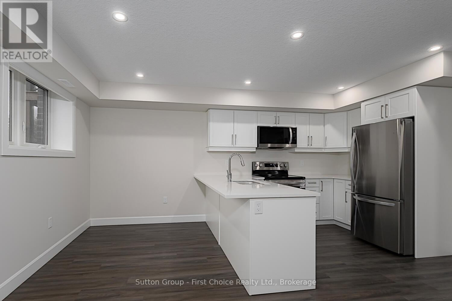 












UNIT 32 - 3202 VIVIAN LINE

,
Stratford,




Ontario
N5A0K6

