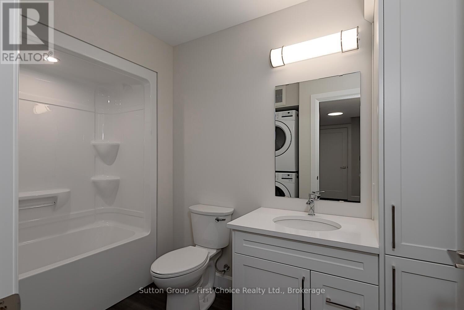 












UNIT 27 - 3202 VIVIAN LINE

,
Stratford,




Ontario
N5A0K6

