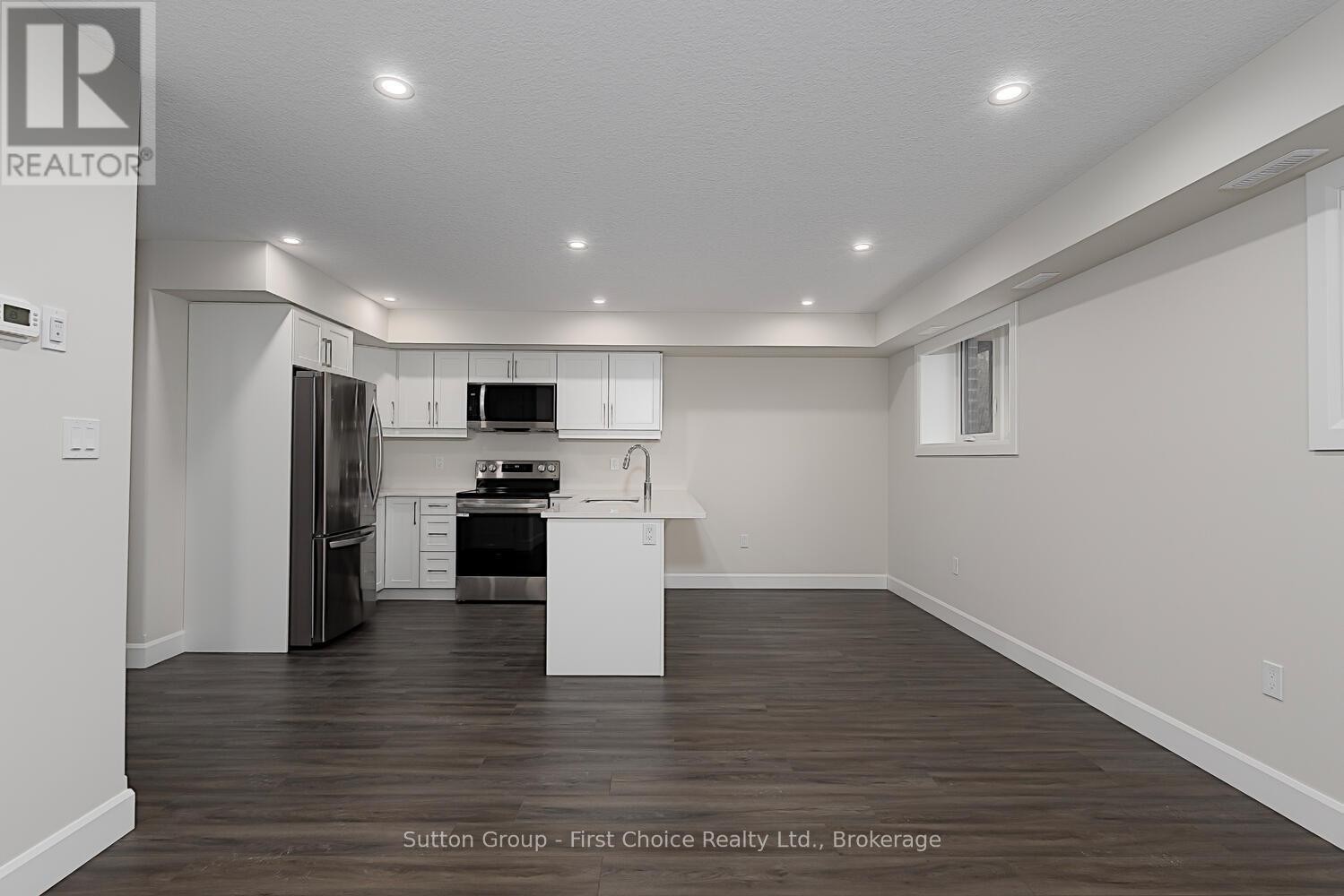 












UNIT 27 - 3202 VIVIAN LINE

,
Stratford,




Ontario
N5A0K6

