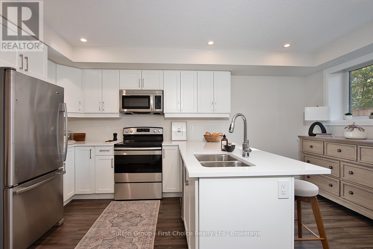 












UNIT 13 - 3202 VIVIAN LINE

,
Stratford,




Ontario
N5A0K6

