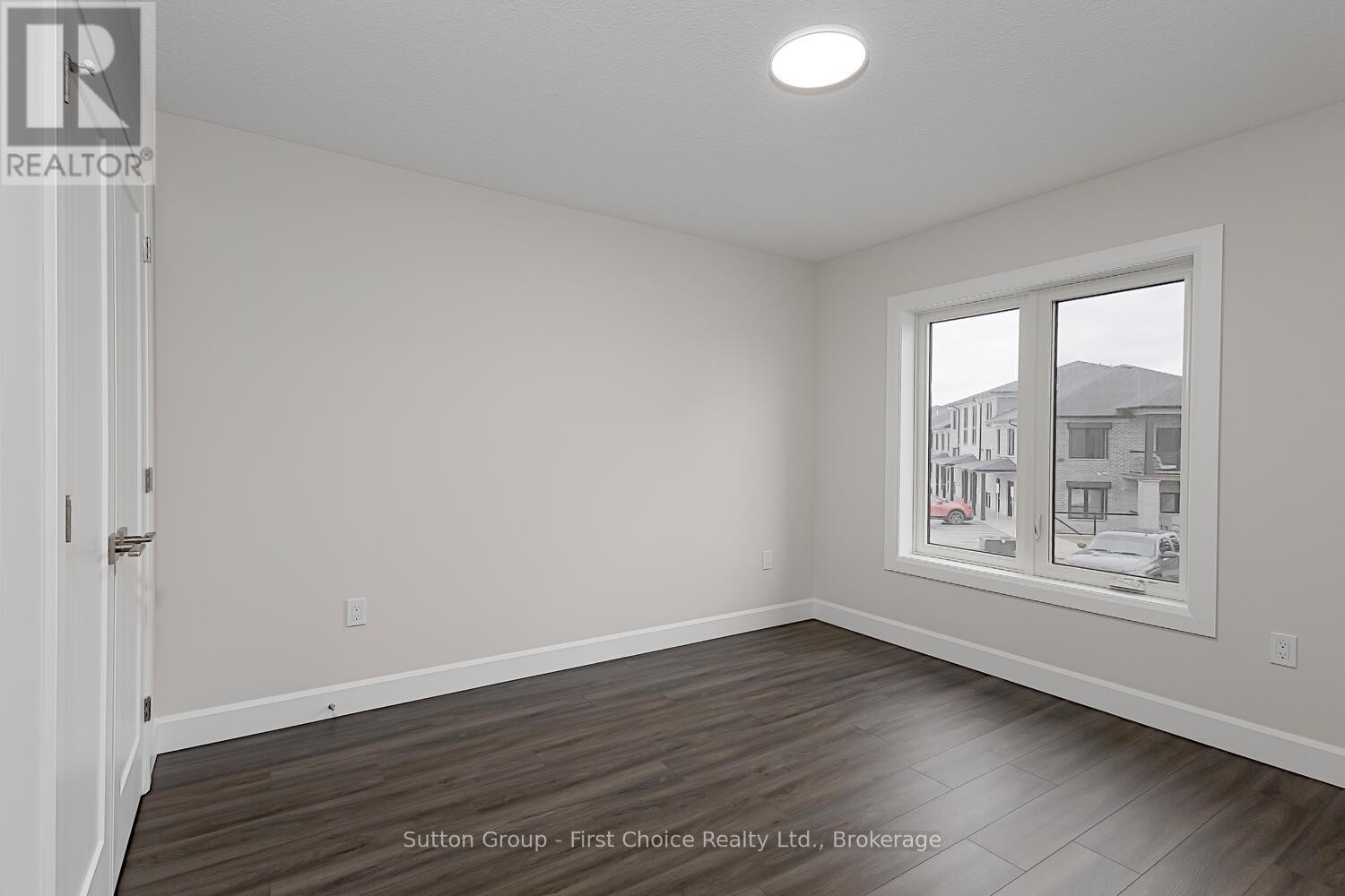 












UNIT 39 - 3202 VIVIAN LINE

,
Stratford,




Ontario
N5A0K6

