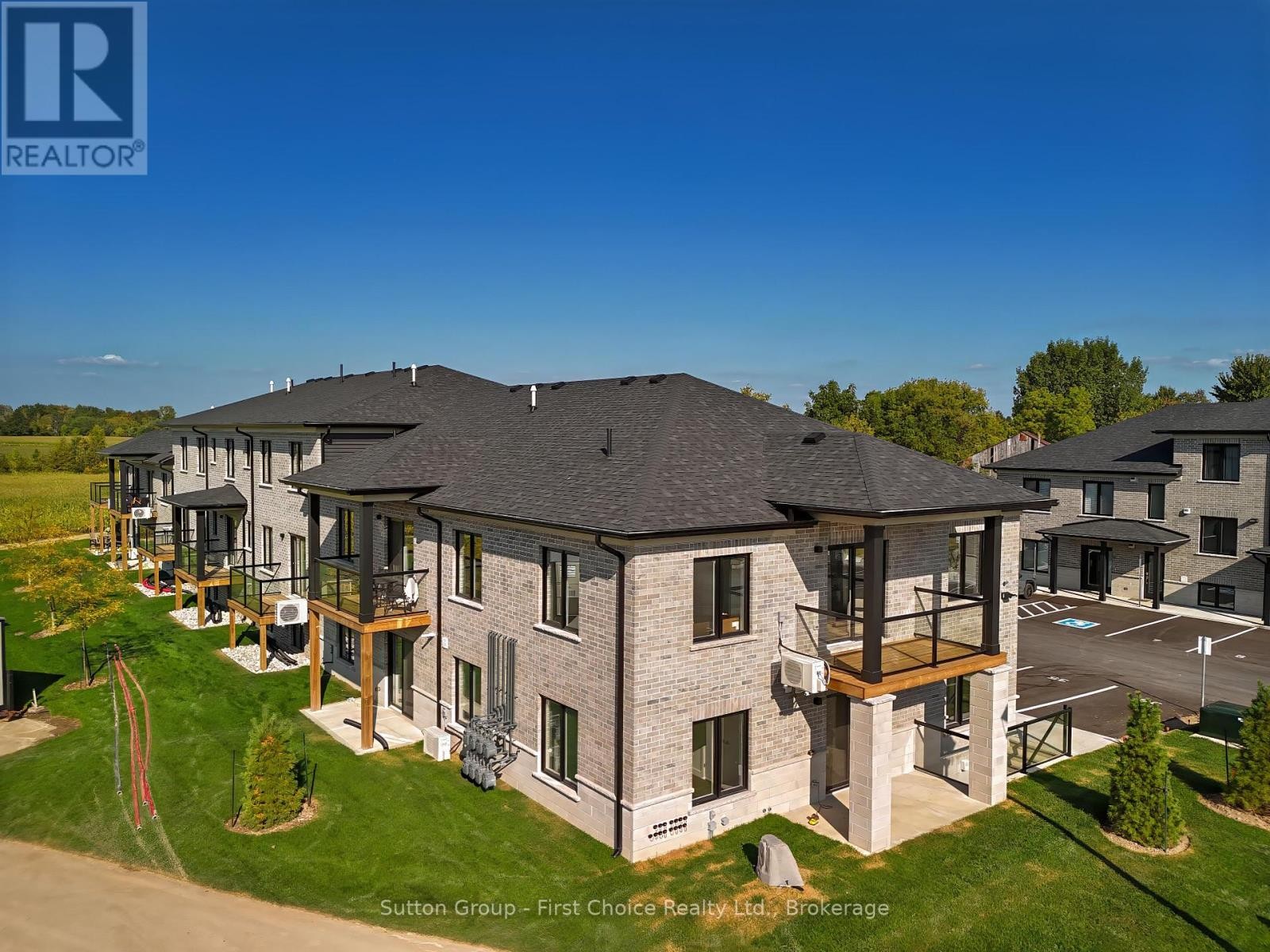 












UNIT 39 - 3202 VIVIAN LINE

,
Stratford,




Ontario
N5A0K6

