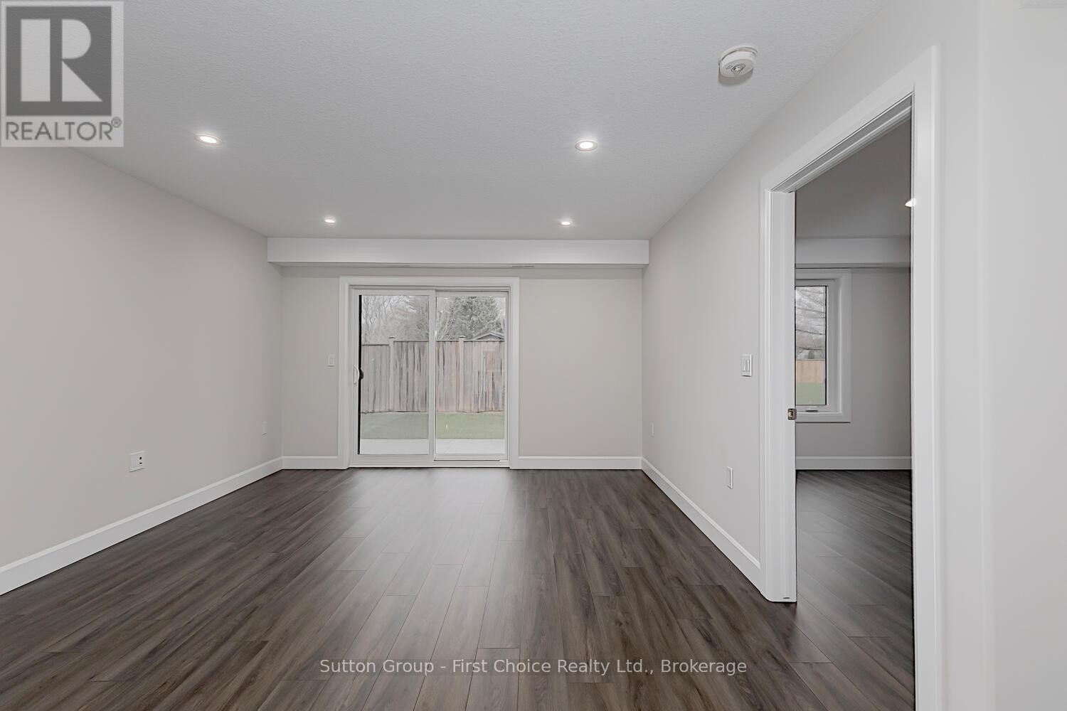 












UNIT 40 - 3202 VIVIAN LINE

,
Stratford,




Ontario
N5A0K6

