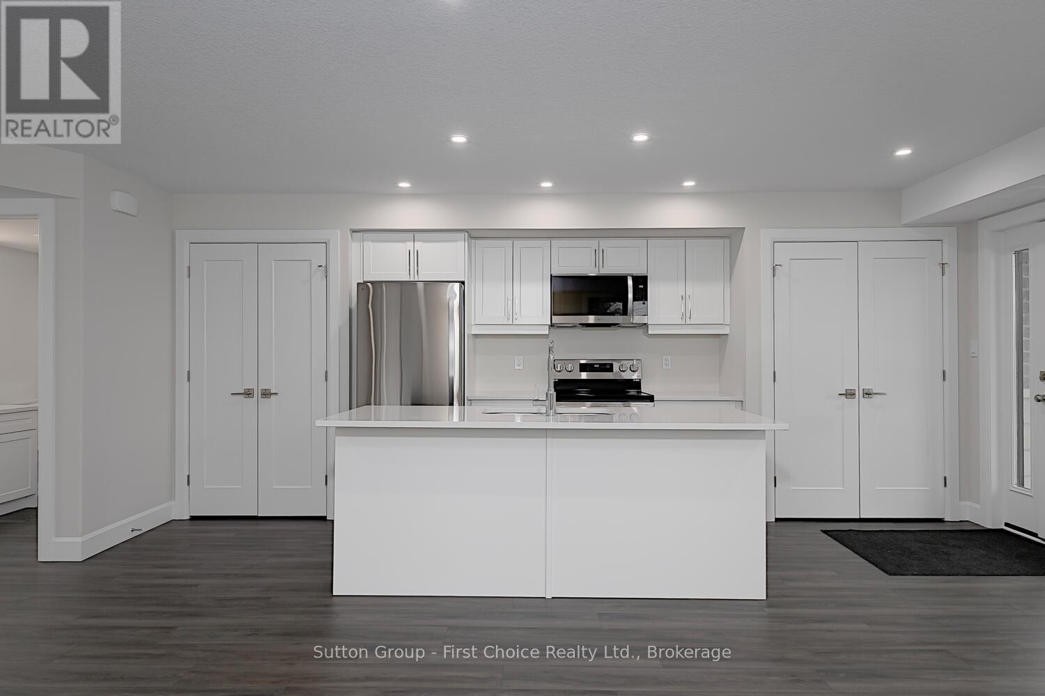 












UNIT 37 - 3202 VIVIAN LINE

,
Stratford,




Ontario
N5A0K6

