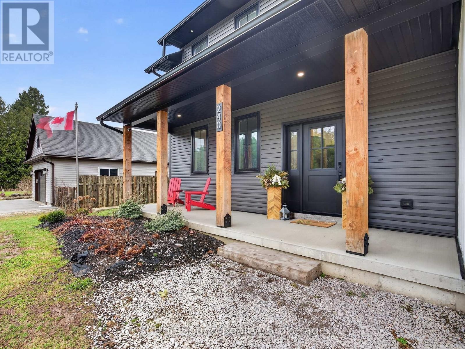 












240 BRUCE STREET

,
South Bruce Peninsula,




Ontario
N0H1P0

