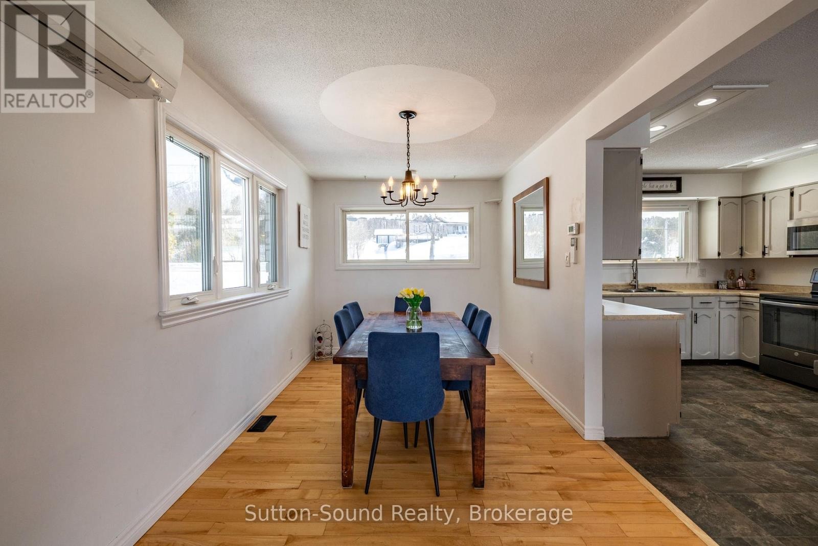 












501297 GREY ROAD 1

,
Georgian Bluffs,




Ontario
N0H2T0


