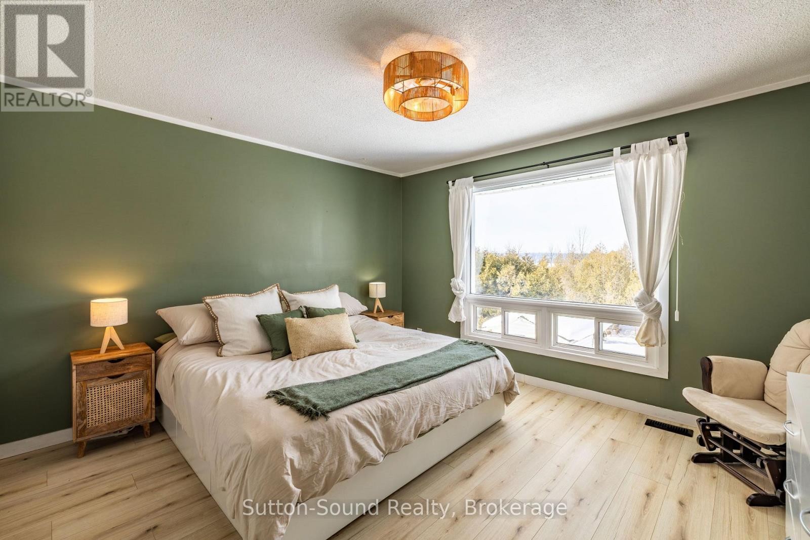 












501297 GREY ROAD 1

,
Georgian Bluffs,




Ontario
N0H2T0

