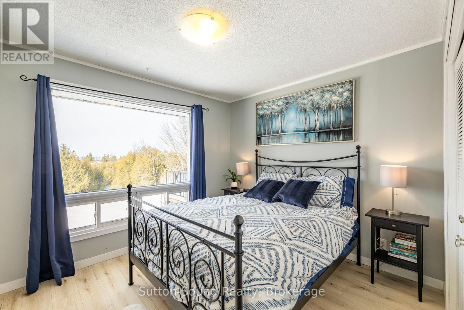 












501297 GREY ROAD 1

,
Georgian Bluffs,




Ontario
N0H2T0

